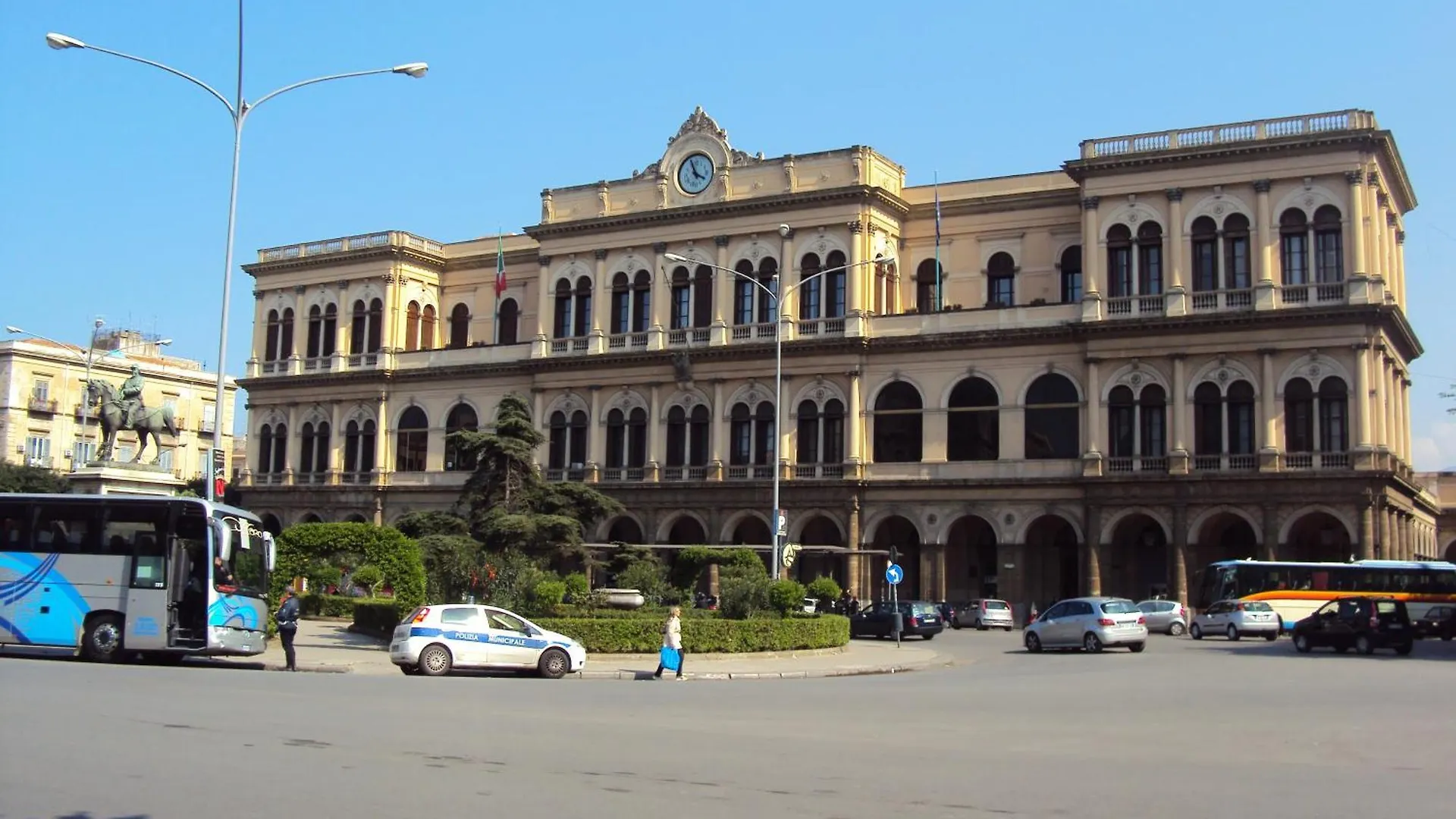 شقة Egsicilia Near Train Station باليرمو إيطاليا